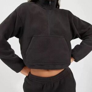 New Aritzia Black "Lena" TNA Cropped 1/2 Half-zip Fleece Sweater in size L